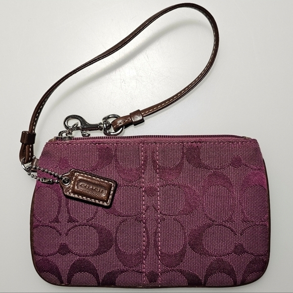 Coach Classic Signature Optic Lurex Wristlet Wallet - Picture 4 of 16